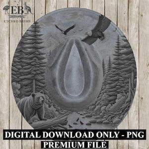Op de afbeelding: Een grijswaarden digitale kunstprint met een cowboyhoedontwerp met een boslandschap. Het kunstwerk bevat een beer, adelaars en dennenbomen. De tekst "ETCHED BRIMS" en "DIGITAL DOWNLOAD ONLY - PNG PREMIUM FILE" zijn ook zichtbaar.