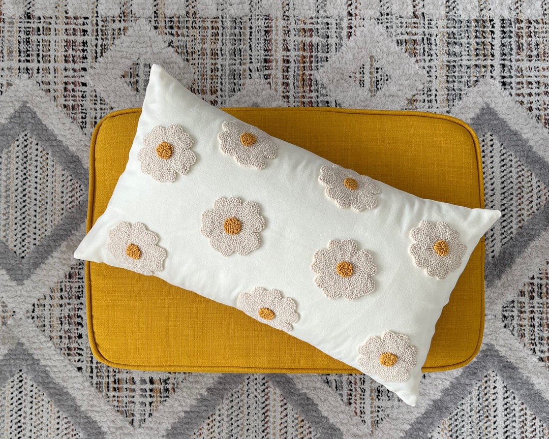 Punch Needle Pillow Case, Handmade Linen Cushion, Daisy Cushion Cover