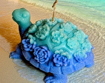 Hawaiian Honu ( Green Sea Turtle) candle. Made in Maui, Hawaii with Aloha