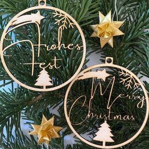 Wooden Christmas baubles with &quot;Happy Holidays&quot; / &quot;Merry Christmas&quot; / &quot;Happy Christmas&quot; - tree decorations, Christmas tree ornaments, Advent