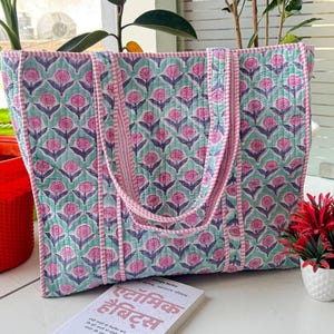 Handblock gedruckte Tragetaschen, Boho gesteppte Einkaufstasche, große gesteppte Tasche, Handblock gedruckte Tragetasche, Strandtasche, gesteppte große Einkaufstasche