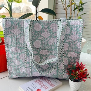 Grand sac fourre-tout de voyage matelassé en coton, sac fourre-tout personnalisé à bandoulière imprimé bloc, cadeaux de sac lavable pour elle, sac fourre-tout chic de tous les jours, sacs
