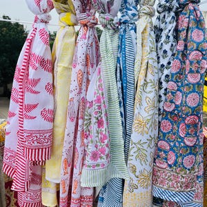 100% Cotton Long Sarong, Bohemian Vintage Pareo, Boho Indian Sarong, Beach Wrap, Floral Women&#39;s Scarves, Swimwear/Coverup/Custom Sarong Gift