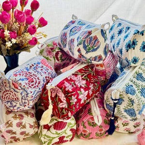 Indische Block Print Kulturtasche Baumwolle gesteppte Kosmetik Reisetasche handgefertigte benutzerdefinierte Handtasche Münze Beutel Damentasche Brautgeschenk Make-up Tasche