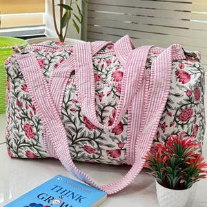 Große gesteppte Weekender-Reisetasche aus Baumwolle, Schultergepäck mit Blockprint, umweltfreundliche Strandtasche, Urlaubsreisetasche für Damen