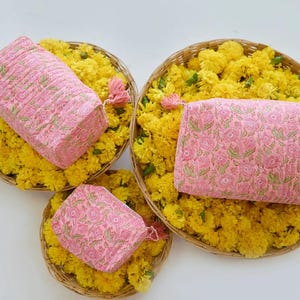 Set Of 3 Pieces Cotton Block Print Cosmetic Travel Bag Quilted Vintage Small Dopp Kit Woman&#39;s Purse Personalized Gift Vanity Bag For Sale
