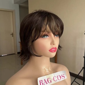 Wig Brown highlights wig short cut wavy wig Cosplay wig with bangs for women Synthetic wig