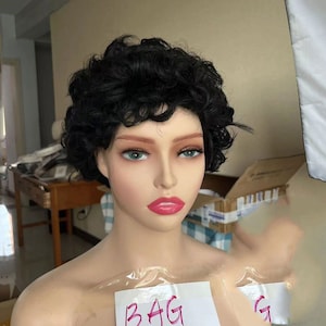 Bruce Banner Cosplay Wig: Short Curly Synthetic Hair
