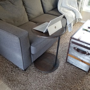 Round C Table: Wood End Table, Nightstand
