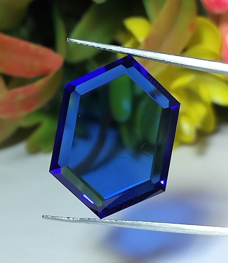 Zircon cubique couleur tanzanite AAA CZ hexagonal 24x17x7,00 mm Pierres précieuses taillées en vrac pour portrait 1Ps For Ring