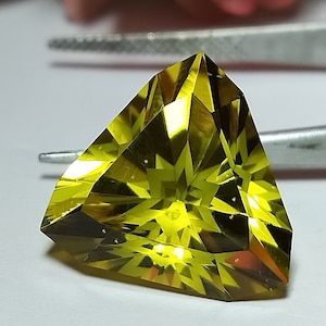 Kamień szlachetny AAA Lemon Quartz, szlif bilionowy, 9 karatów