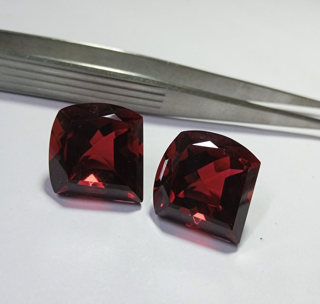 Red Corum Blood Red Ruby Pair, Lab Created Corundum Gemstones, Fancy Cut (12X11X7 ...