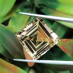 Lab created Morganite Square Shape 12X12X8.40 Unique Cut Gem Faceted Cut Loose Gemstones Ring & Pendant Jewelry Making Tool Fantasy Cut