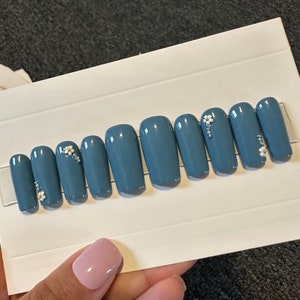Press on nails