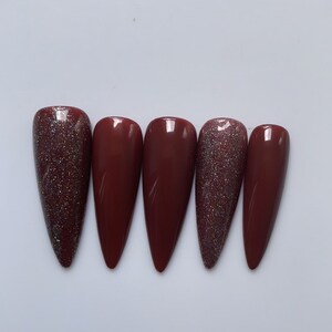 Press on nails