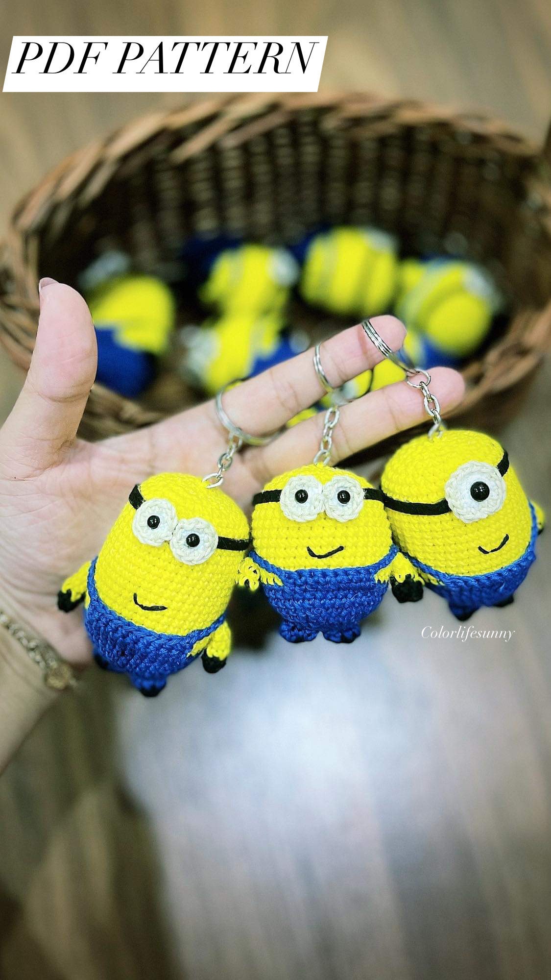Minion store keychain metal