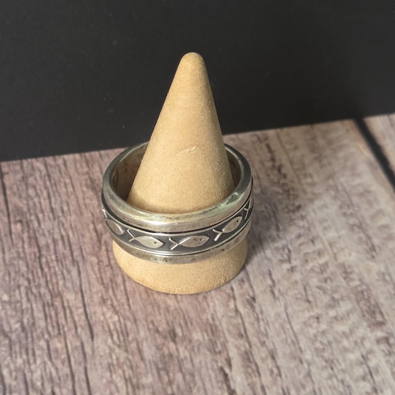 Sterling silver fish spinner ring - image 8