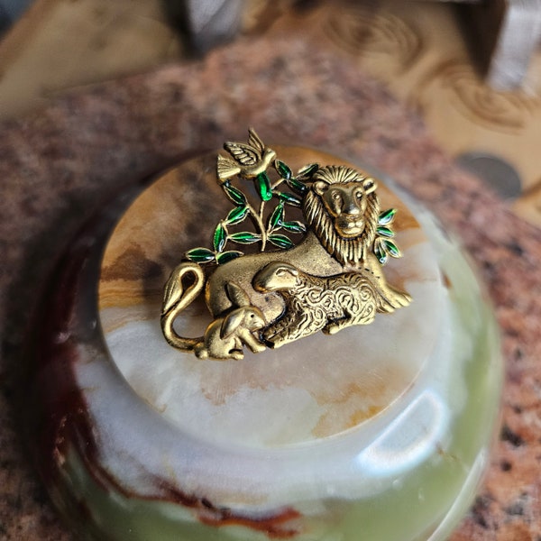 vintage Danecraft enamel lion safari brooch.  Signed modernist pin