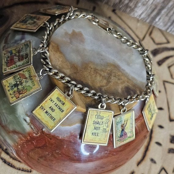 ten commandments charm bracelet Vari Vue~Lenticul… - image 6