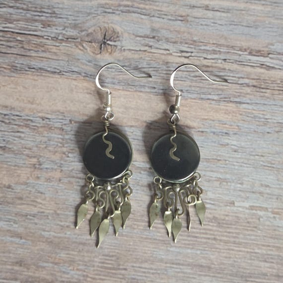 Hematite Peruvian wire work earrings - image 1