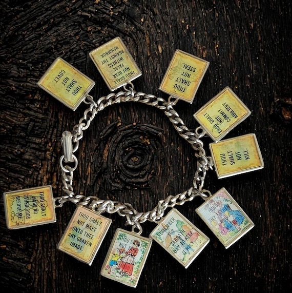 ten commandments charm bracelet Vari Vue~Lenticul… - image 1