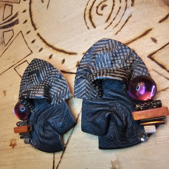 Vintage Gail Waimon leather earrings. Retro handm… - image 5