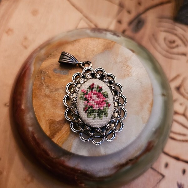 Vintage petit point floral embroidery needlepoint pendant.