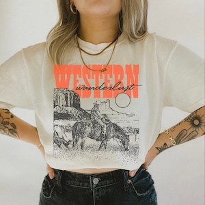 Retro Comfort Western Rodeo Shirt, Rodeo Crewneck, Western Cowboy Shirt Gift for Cowboy, Rodeo Gifts, Boho Desert Rodeo Tshirt, Howdy Cowboy