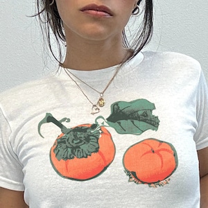 Vintage inspiriertes Kürbis Baby Tee: Retro Halloween Graphik