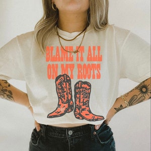 Comfort Colors Country Music Tee: Rodeo Cowgirl Graphic T-Shirt Nashville Aesthetic Grunge Girl Western Cowgirl Graphic Tee Concert Outfit