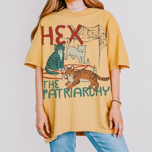 Camiseta Hex the Patriarchy, camiseta con estampado de gato brujo, camiseta de protesta feminista, camiseta unisex Comfort Colors, declaración política, camiseta de derechos de la mujer imagen 5