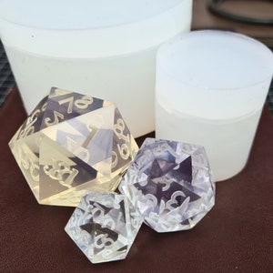 Scharfe Kante Silikon d20 Chonk Würfelform 45mm