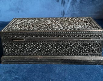 アンティークのアングロ・インディアン・ナギナ彫刻入り黒檀ブラック