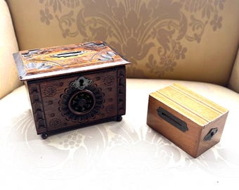 Vintage Old French 1900 Antique Wood Box With Decorativ Metallic