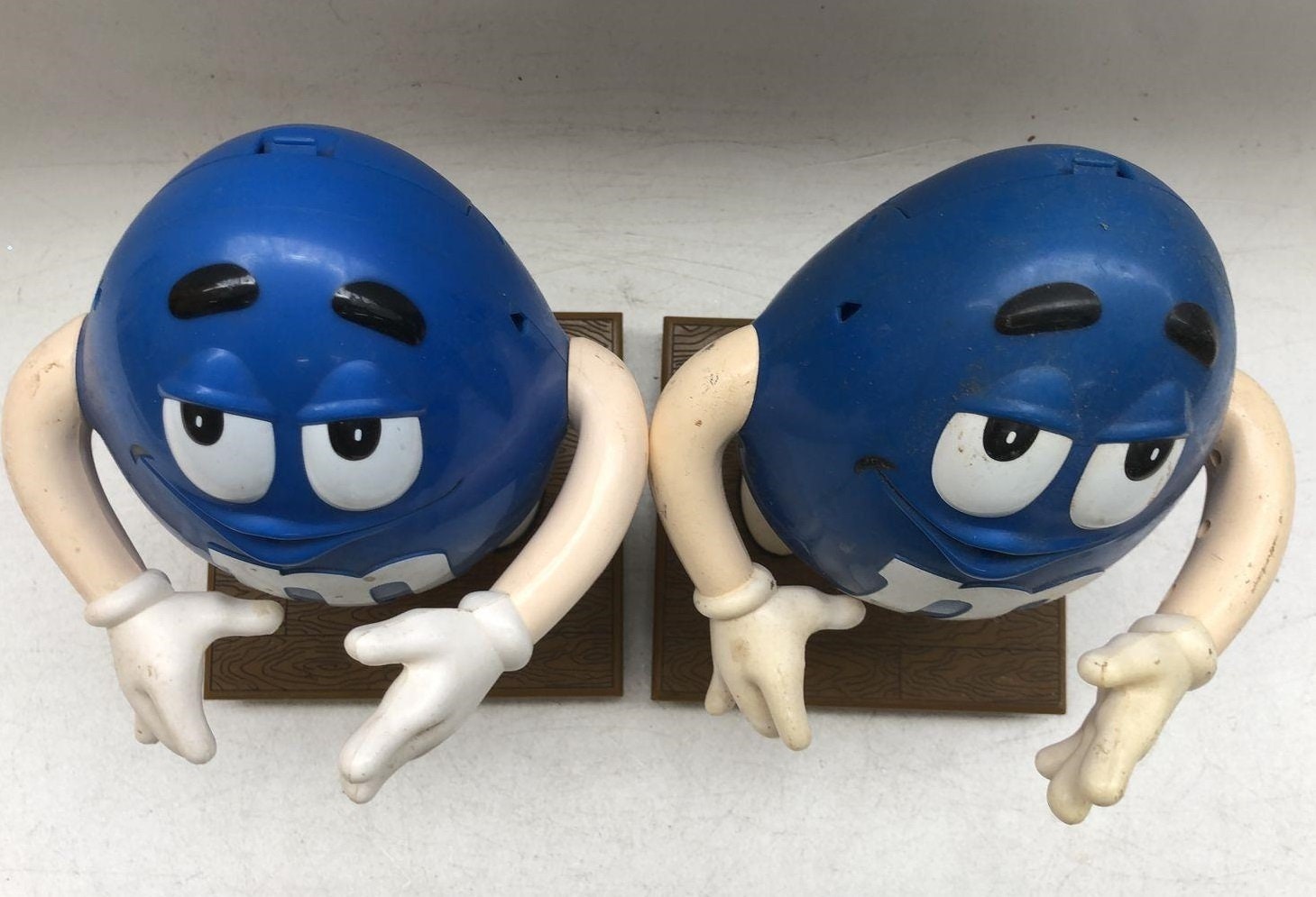 ヴィンテージ ブルー M&M フィギュア キャンディ ディスペンサー