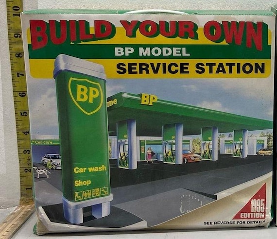 BP Model Service Station Build Your Own Work Shop Car Wash 1995 Edition