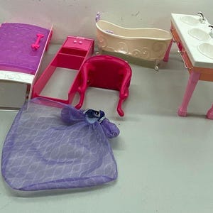 Barbie & Disney Princess Dolls - Ariel, Beast, Horse, Furniture, Wardrobe Closet, Barn image 10