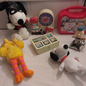 Raggedy Ann, Andy, Snoopy och Peanuts - Figurer, Hallmark Block-kalender, Matlåda, Mjukisdjur+