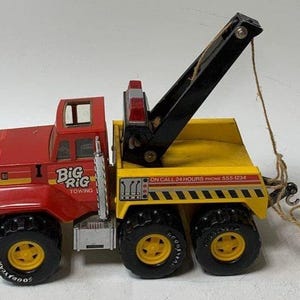 Vintage 1986 Remco Toys Pressed Steel Big Rig Towing Truck, Wrecker