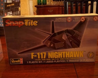 F-117 Nighthawk High Performance Military Aircraft model kit