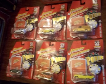 Modellini statici di auto, furgoni e camion Johnny Lightning Scala 1:64