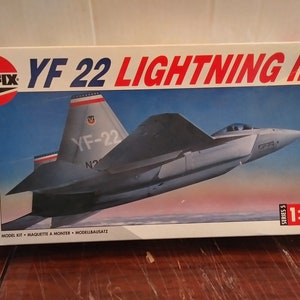 YF-22 Lightning II Fighter Jet Aircraft plastic model kit by Airfix, 1/72, IOB, Complete