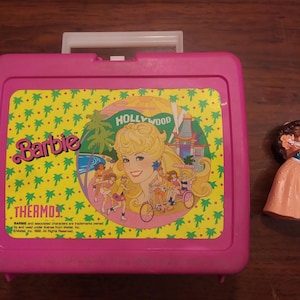 Fiambrera vintage de Barbie Hollywood de los años 90 con figura adicional de Thermos