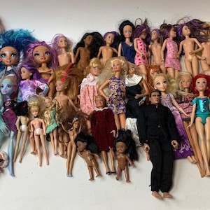 40+ Vintage Barbie Fashionistas, Monster, Rainbow High, GI Joe, OMG