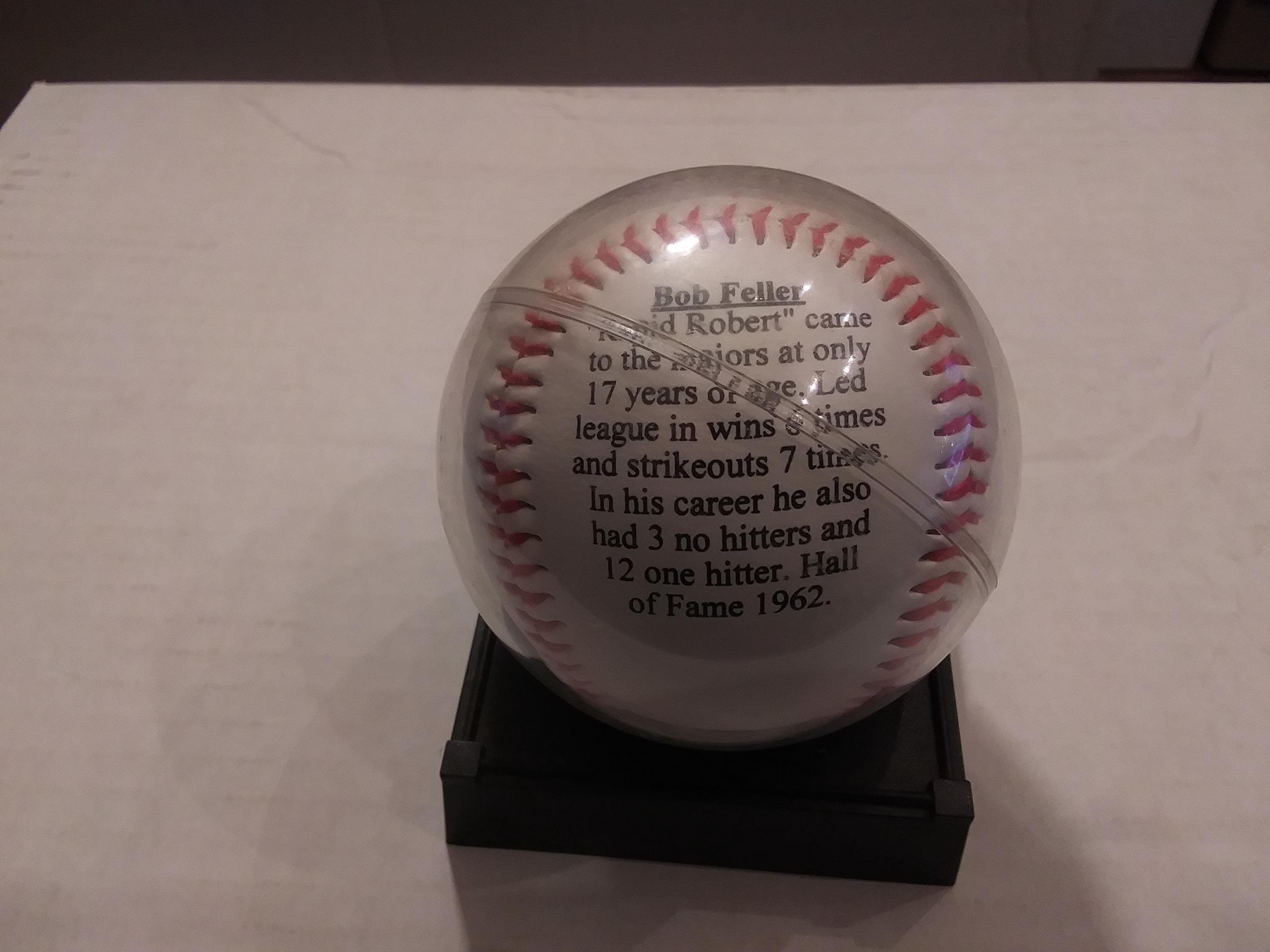 Amazon.co.jp: サインボール Bob Feller ボブフェラー 証明書 台座 