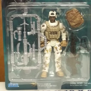 US Navy SEALs Land Team 5 Figurine Issue No. 1