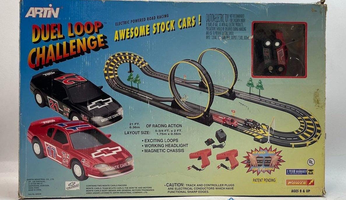 アライアンプリズムLTD 152cmとバートンカーテルのセット　おまけ付き Artin Vintage Dual Loop Challenge Stock Cars Race Set, Complete