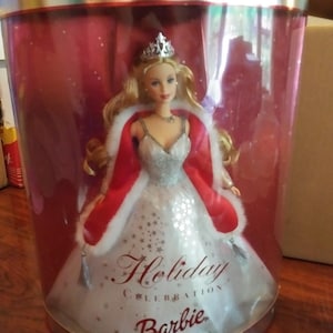 Vintage 2001 Holiday Celebration Barbie Doll Special Edition