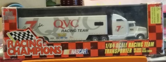 ミニカー 1:64 SCALE RACING TEAM TRANSPORTER 1996 Racing Champions QVC Racing NASCAR Racing Team Transporter