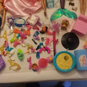 Barbie & Disney Princess Dolls - Ariel, Beast, Horse, Furniture, Wardrobe Closet, Barn image 5